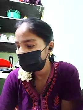 Snapshot of anusiya01 chatting on 03.12.25 anusiya01 online show from 03.12.25