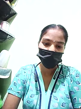 Snapshot of anusiya01 chatting on 03.13.25 anusiya01 online show from 03.13.25