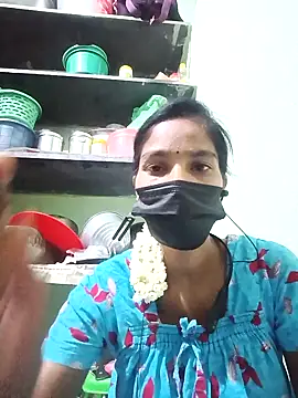 Snapshot of anusiya01 chatting on 03.17.25 anusiya01 online show from 03.17.25