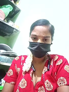 Snapshot of anusiya01 chatting on 03.18.25 anusiya01 online show from 03.18.25