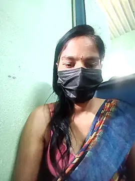 Snapshot of anusiya01 chatting on 09.23.25 anusiya01 online show from 09.23.25