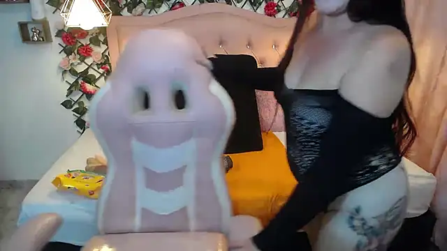 ElizabethSweet  online show from 01.27.25