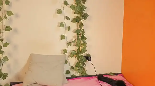 Cataleya19   online show from 03.17.25