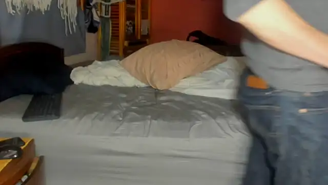 Snapshot of JamesCarvy chatting on 05.10.26 JamesCarvy online show from 05.10.26