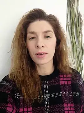 Snapshot of YourSuperModel chatting on 11.10.25 YourSuperModel online show from 11.10.25