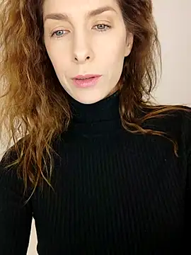 Snapshot of YourSuperModel chatting on 11.23.25 YourSuperModel online show from 11.23.25