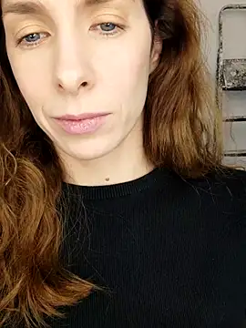 Snapshot of YourSuperModel chatting on 12.04.25 YourSuperModel online show from 12.04.25