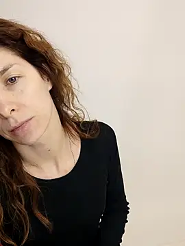 Snapshot of YourSuperModel chatting on 12.18.25 YourSuperModel online show from 12.18.25