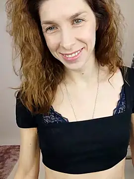 Snapshot of YourSuperModel chatting on 01.15.26 YourSuperModel online show from 01.15.26