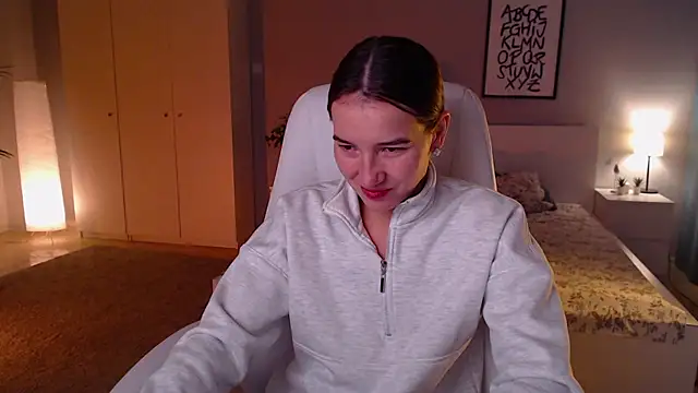 Bellla Haddid online show from 10.12.25