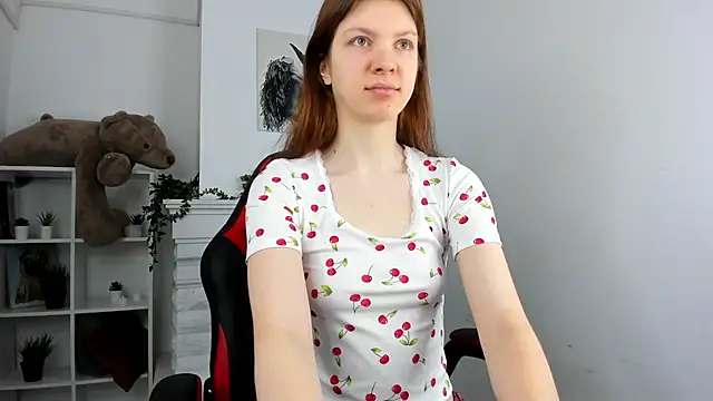 Snapshot of Baby_Evalena chatting on 03.07.25 Baby Evalena online show from 03.07.25