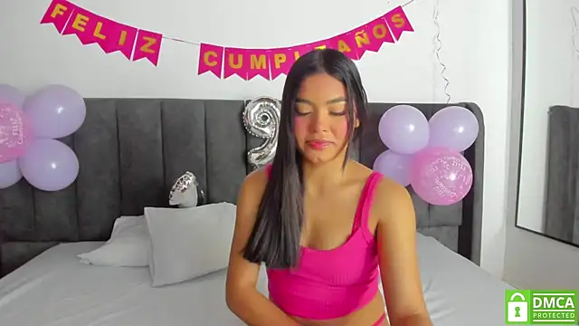 Rose Evans   online show from 03.11.25