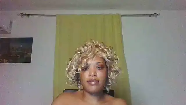 Snapshot of thekelliecapri chatting on 07.11.26 thekelliecapri online show from 07.11.26