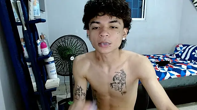 Lovebeng  online show from 01.20.25