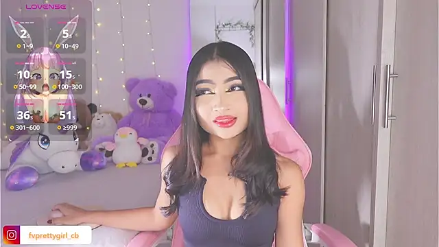 urfavprettygirl online show from 10.18.25