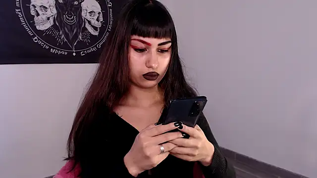 Little-Lucifer online show from 11.11.25