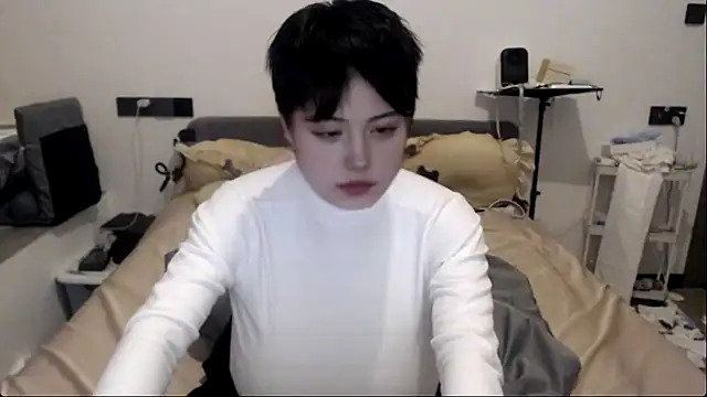 Snapshot of lunalunali chatting on 12.04.25 lunalunali online show from 12.04.25