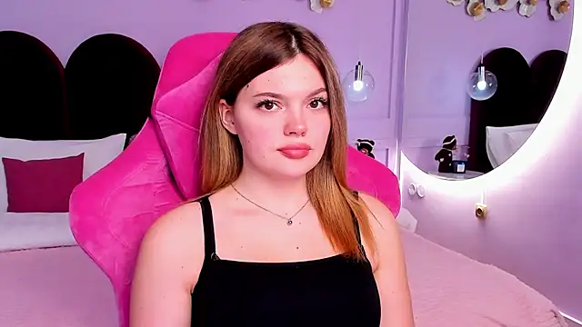 ZaraBloom online show from 01.30.25