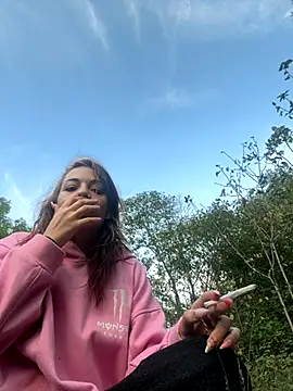 Snapshot of kattleya1407 chatting on 09.17.25 kattleya1407 online show from 09.17.25