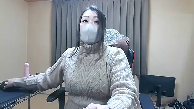 Snapshot of SAKURA_OSUSHI chatting on 01.02.25 SAKURA OSUSHI online show from 01.02.25