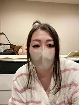 Snapshot of SAKURA_OSUSHI chatting on 02.17.25 SAKURA OSUSHI online show from 02.17.25