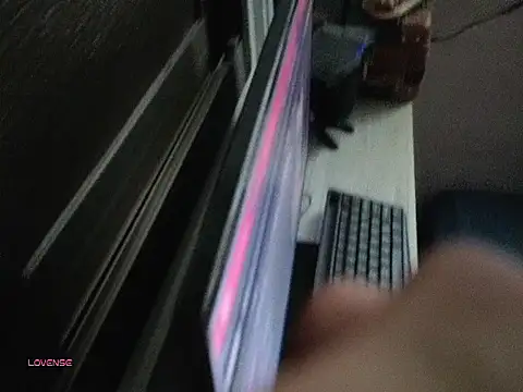 bbhiShark online show from 11.02.25