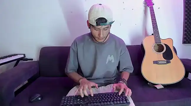 Henrikk senn online show from 12.14.24