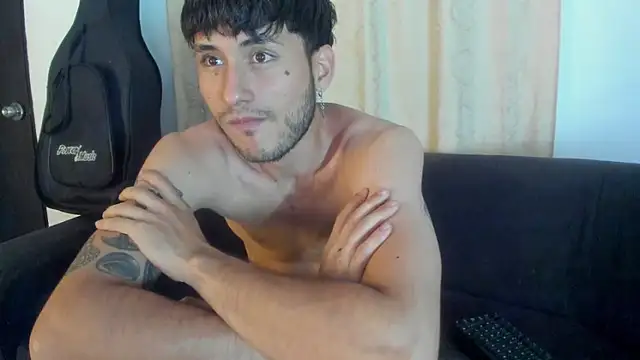 Henrikk senn online show from 10.03.25