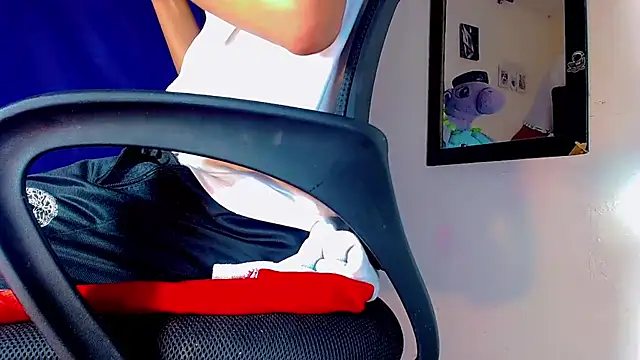 nicol gill  online show from 01.07.25