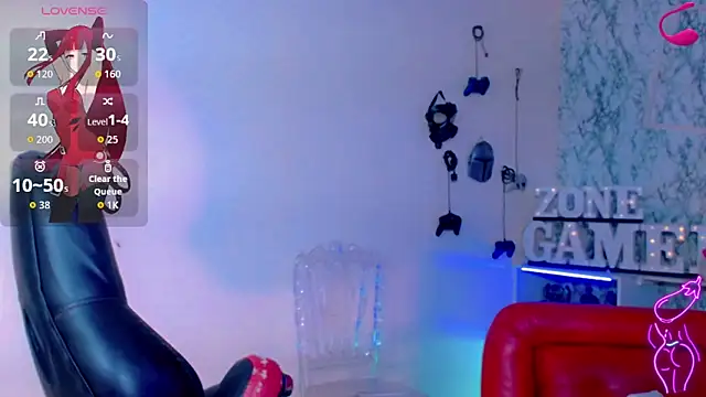 Snapshot of nicol_gill_ chatting on 05.26.26 nicol gill online show from 05.26.26