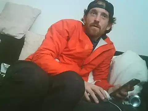 Snapshot of PocoLoco420 chatting on 09.10.25 PocoLoco420 online show from 09.10.25