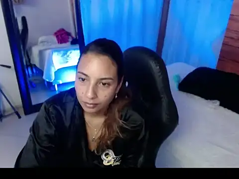 mykaelahoney online show from 04.10.26