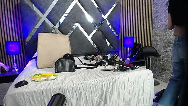 bellatrix25 online show from 12.11.24