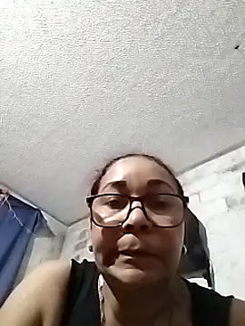 CafeCaliente69 online show from 01.05.25