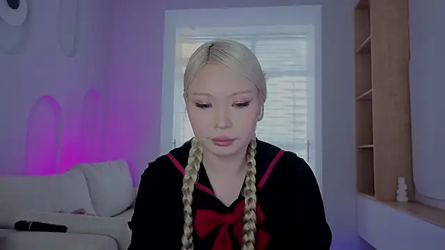 RileyMee online show from 09.13.25