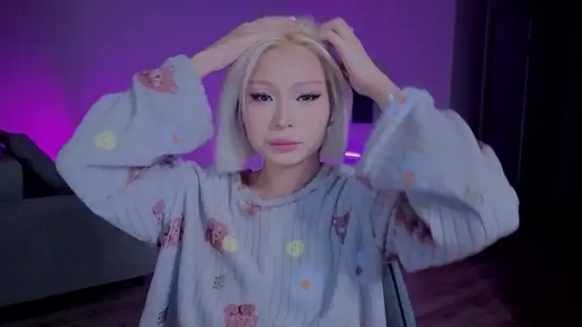 RileyMee online show from 11.22.25