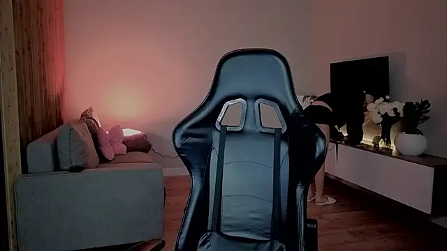 RileyMee online show from 01.09.26