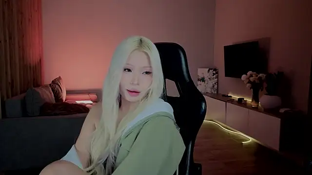 RileyMee online show from 01.14.26