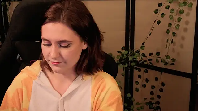 Diana Flower online show from 02.13.26