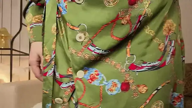 Helens love online show from 11.29.25