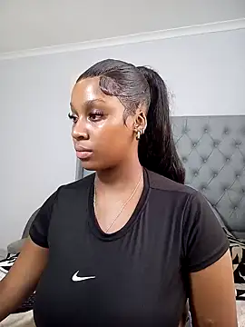 Candy Love 18 online show from 12.20.24