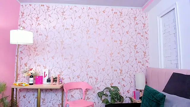 amber-hill online show from 04.13.26