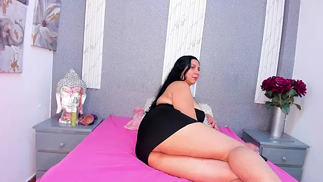 Snapshot of jhasly_am chatting on 02.19.25 jhasly am online show from 02.19.25