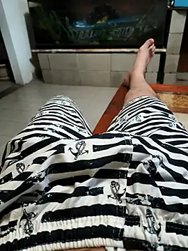 ReyDeCora online show from 10.17.25