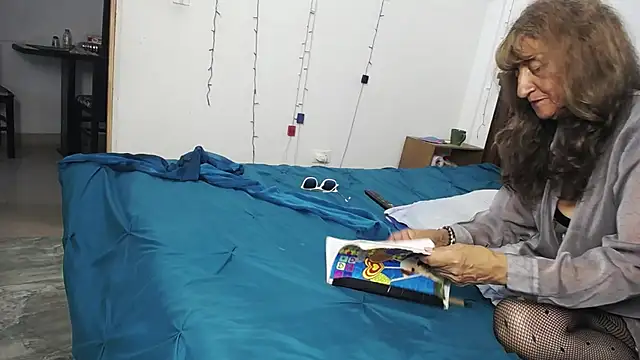 DominaLeona online show from 02.15.25