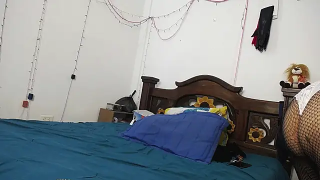 DominaLeona online show from 02.17.25