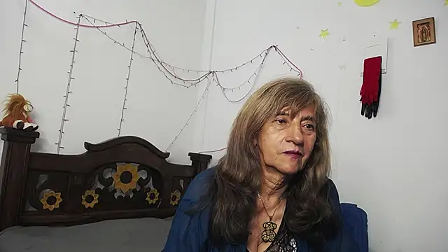 DominaLeona online show from 03.07.25