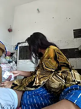 Snapshot of riya190 chatting on 11.12.25 riya190 online show from 11.12.25