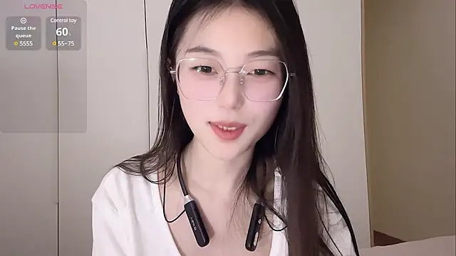 Sweet-Angel999 online show from 03.18.25