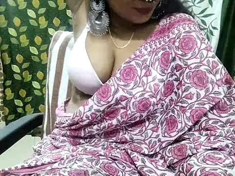 Aarvi Arora online show from 03.22.25